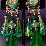 Emerald green comfortable clip on earrings.