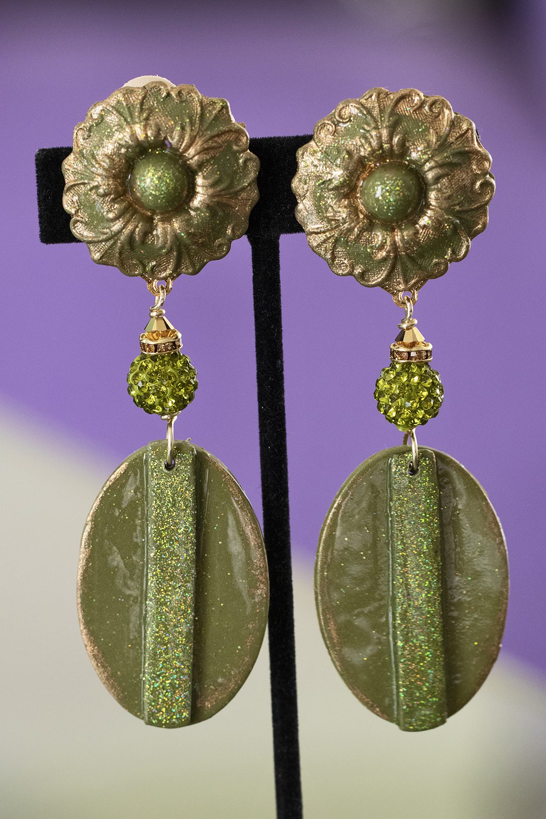 Olive clip earrings