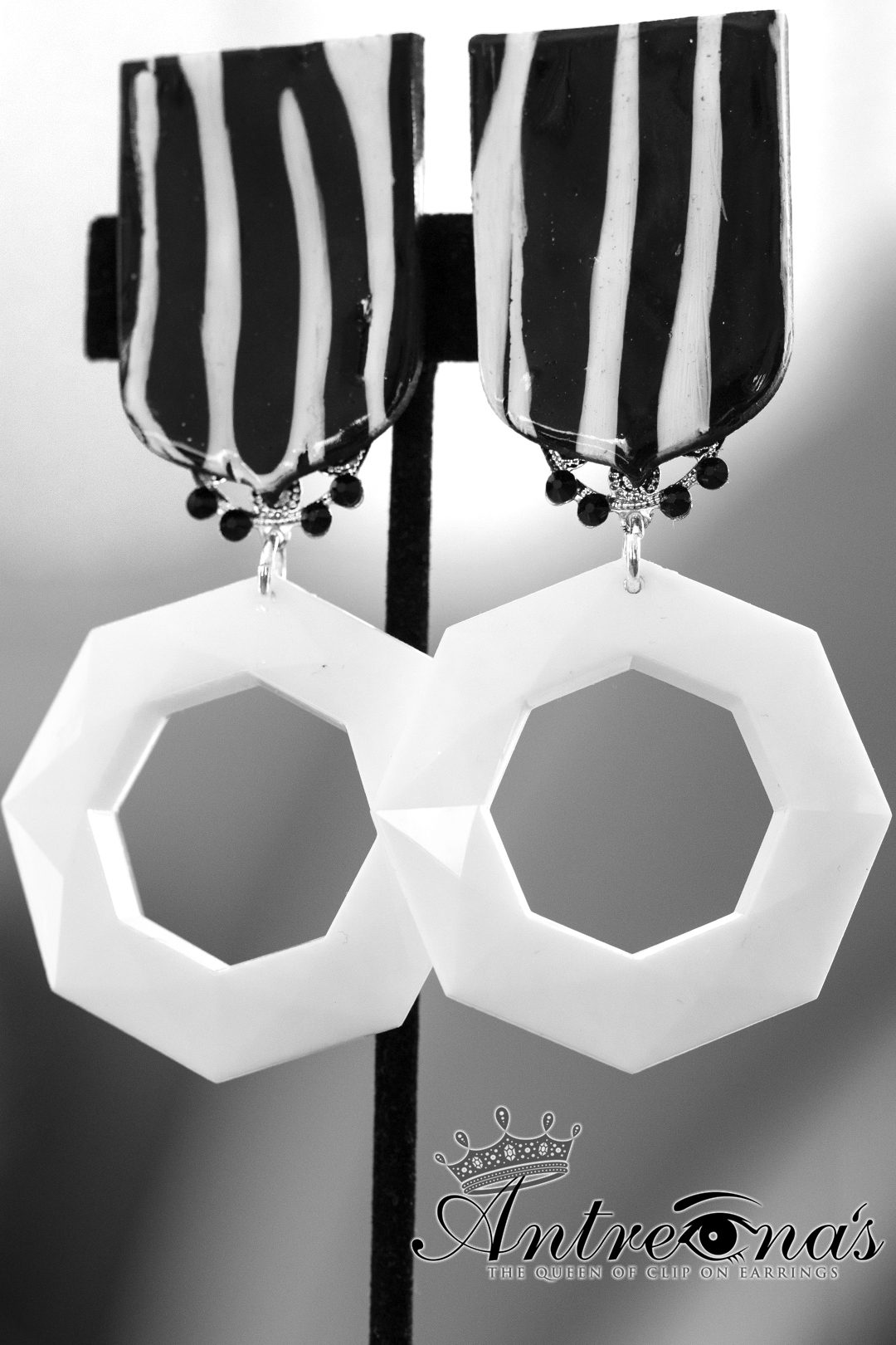 Image black white clip on earrings